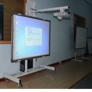 Lead Mobile Interactive Whiteboard complete with short throw multimedia projector