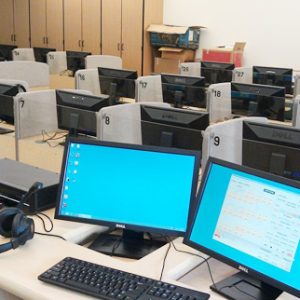 Software Base Language Laboratory System e-PLUS