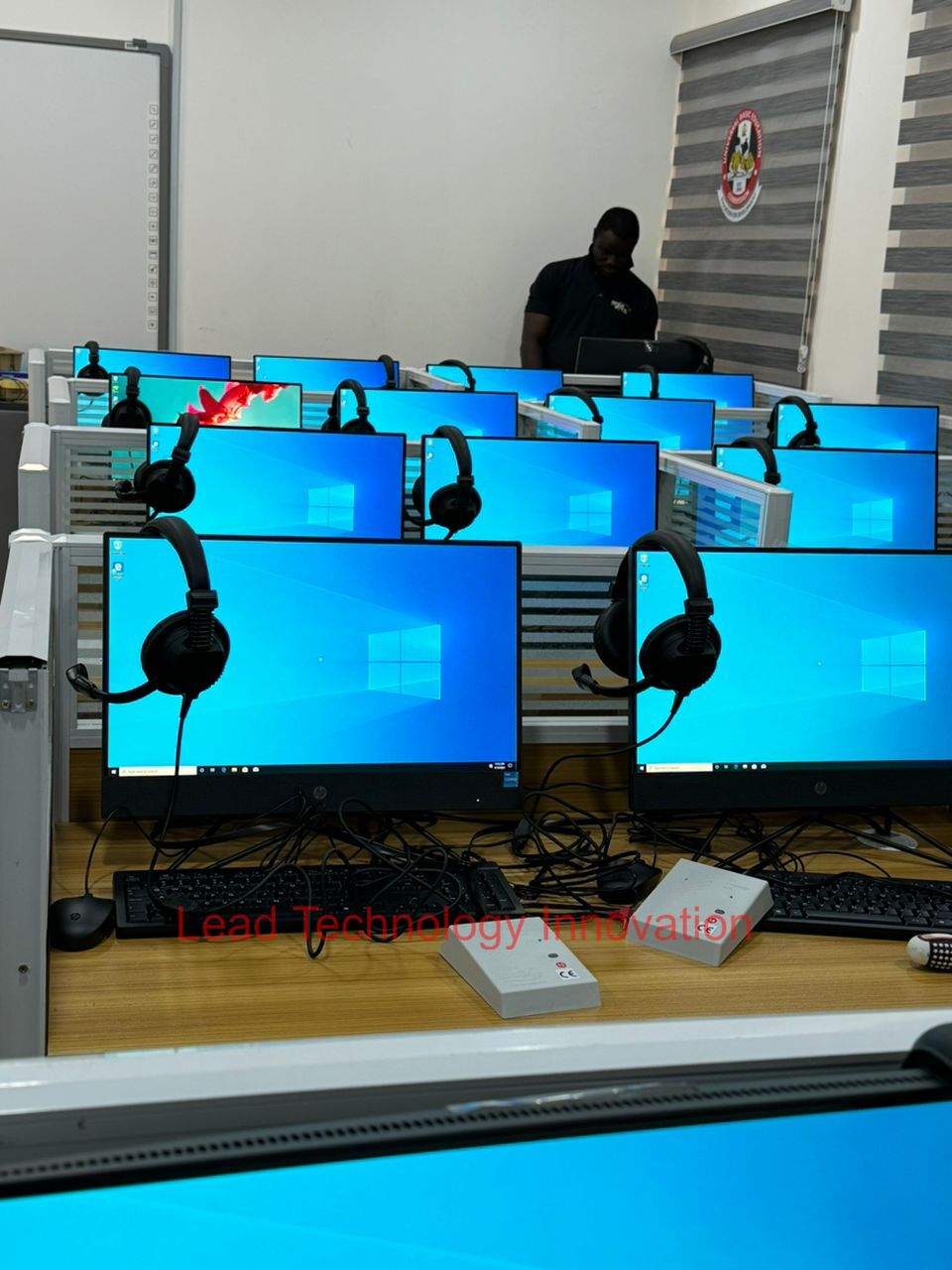 lld Language Lab Device (Including Headset) - Image 1